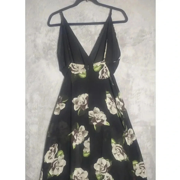 Cotton Candy LA Sheer Floral Maxi Two Slits Built in Romper V Neck - Picture 6 of 9